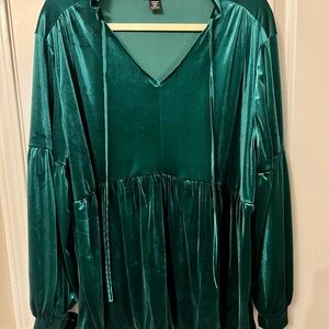 Emerald Green Velveteen Blouse 2X fits like XL-1X